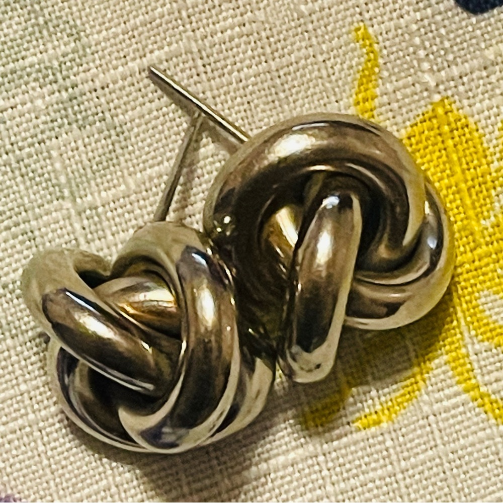 Silver-tone Knot Stud Earrings w backs